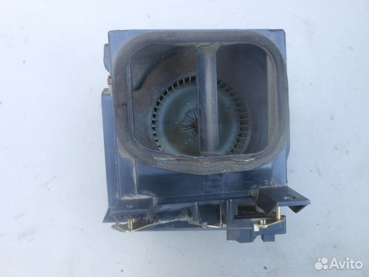 Моторчик отопителя для Mitsubishi Carisma (DA)