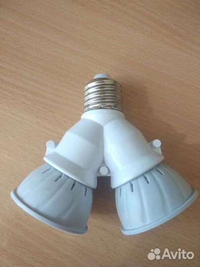 Фитолампа. Лампа для растений. Фото лампа