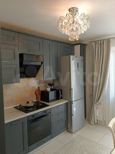 2-к. квартира, 66 м², 8/10 эт.