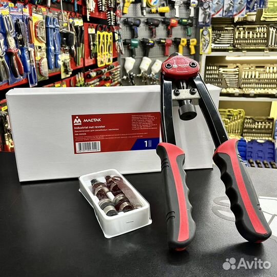 Заклепочник резьбовой Мастак