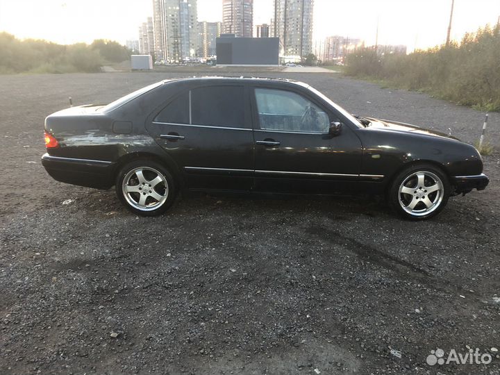 Mercedes-Benz E-класс 2.4 AT, 1998, 331 896 км