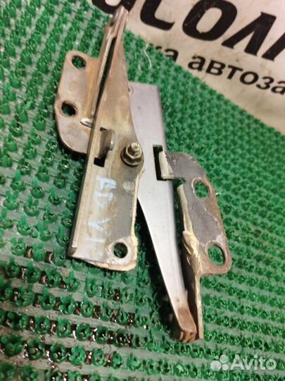 Петли капота Nissan Ad vfgy10 GA15DE