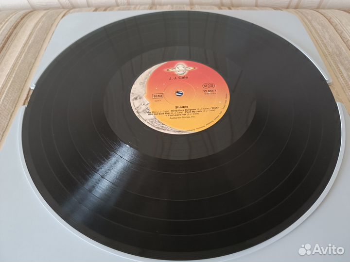 J.J. Cale – Shades (оригинальный винил)