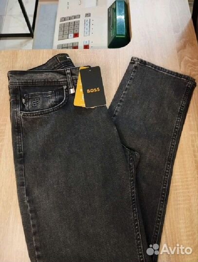 Джинсы Boss