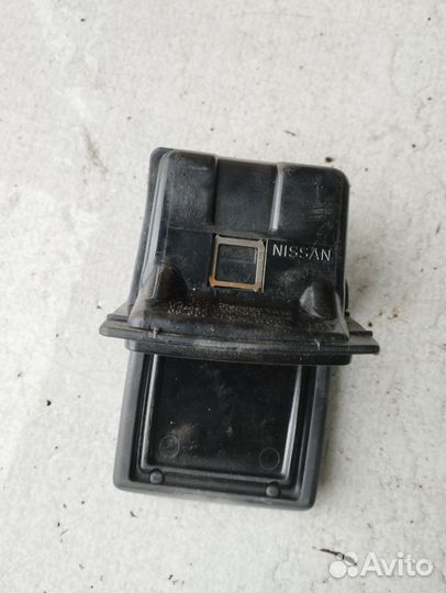 Пепельница Nissаn Рrimеrа Ниссан Пpимеpа P11