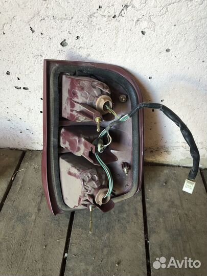 Фары на toyota rav 4 2005г.в