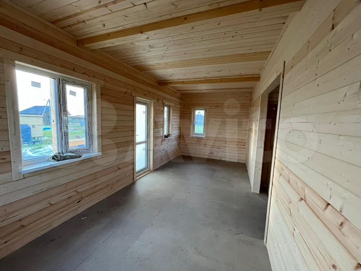 Дом 65,5 м² на участке 6 сот.