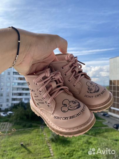 Ботинки для девочки осенние 24 р