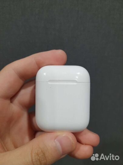AirPods 2 кейс и правый наушник оригинал