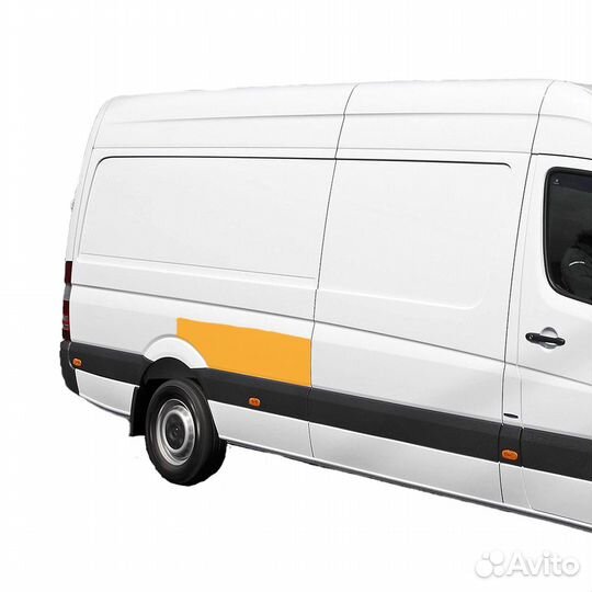 Карман перед задним правым колесом VW Crafter maxi