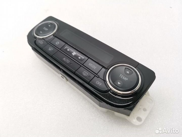 Блок управления климат-контролем Mitsubishi