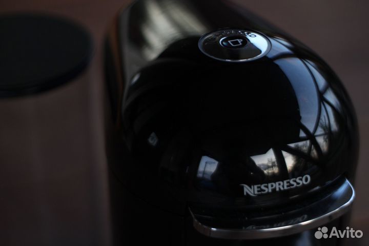 Капсульная кофемашина Nespresso Vertuo Plus