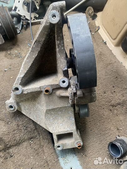 Кронштейн генератора fiat albea