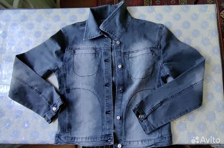 Джинсовая куртка женская