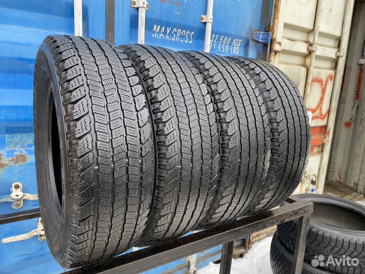 Goodyear Wrangler Ultra Grip 215/70 R16 100T