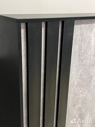 Ресепшен Black Line небольшой, маленький