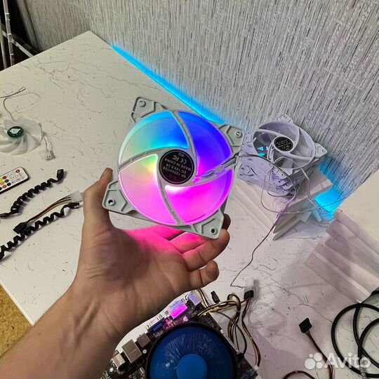 Вентиляторы с подсветкой (питание Molex)