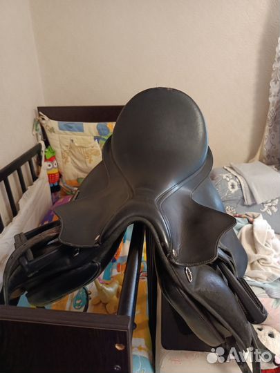 Седло для лошади