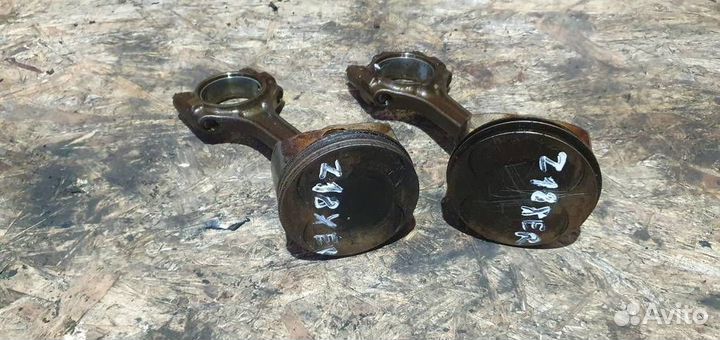 Поршень с шатуном Opel Astra H 2004-2014