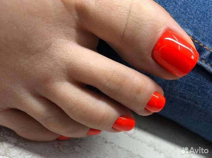 Маникюр педикюр