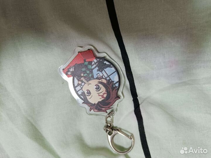 Манга, фигурки, значки и тд