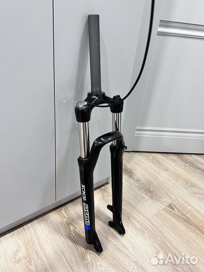 Амортизационная вилка SR Santour XCM 30