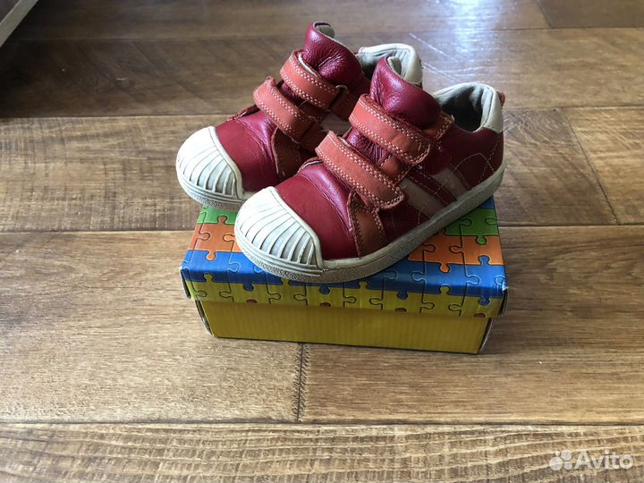 Кроссовки adidas
