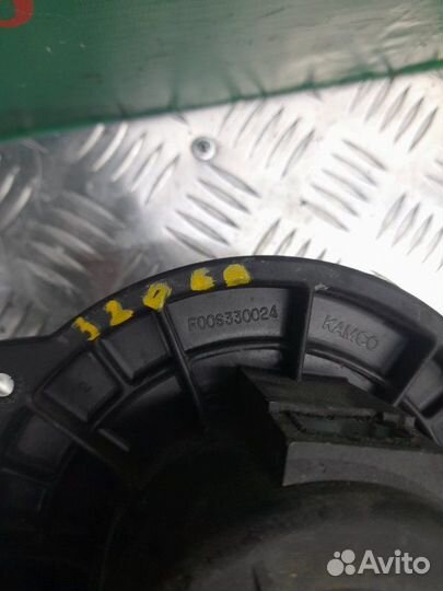 Моторчик печки Hyundai Accent седан 1.6 2008