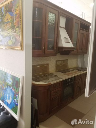 Продам кухню