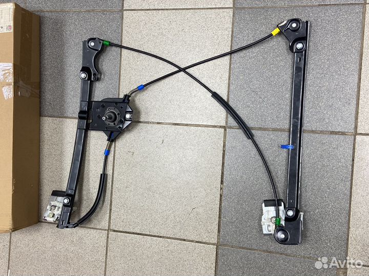 Стеклоподьемник пер-ий правый vw vento golf 3