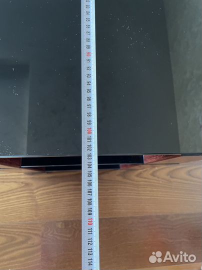 Стеклянная тумба под тв