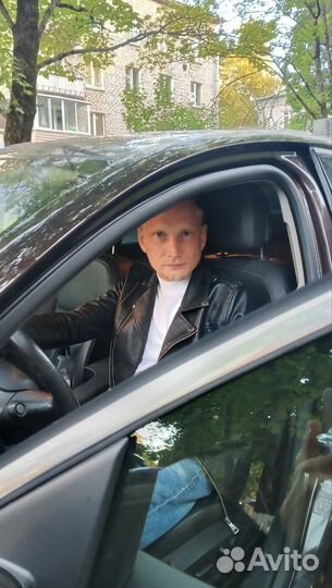 Помощник,ученик электромонтажника