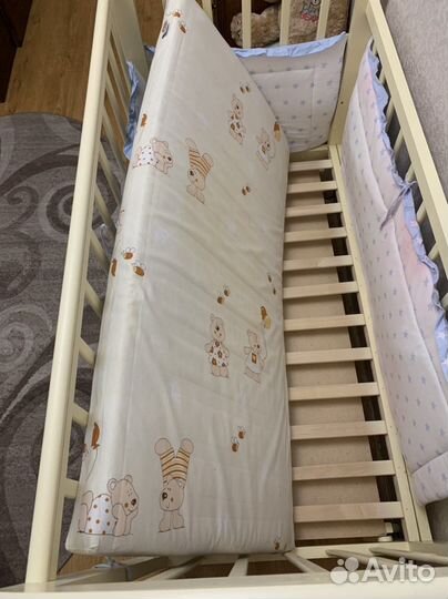 Детская кроватка