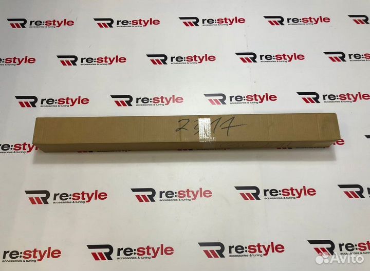 Молдинги дверей Toyota Land Cruiser 200 S618