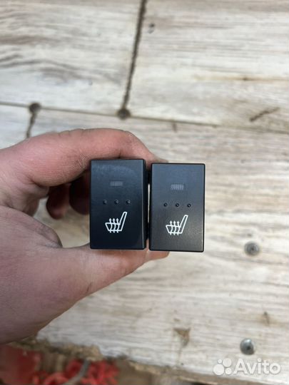 Кнопка подогрева сидений mazda 3 bk