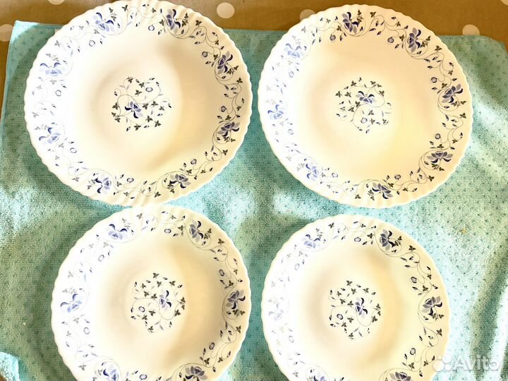 Набор тарелок