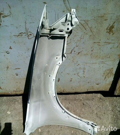 Крыло левое Subaru Outback BP9