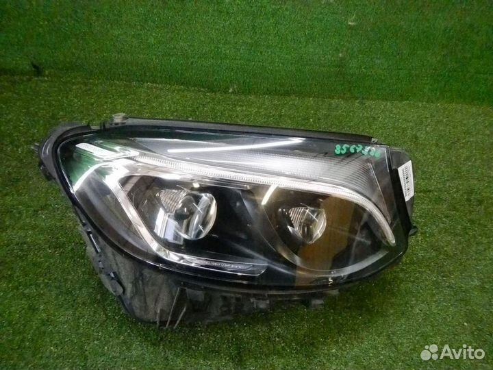 Фара правая Mercedes-Benz GLC