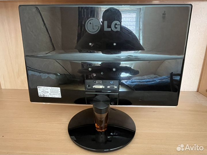 Монитор LG flatron