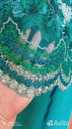 Нарядное женское платье 50