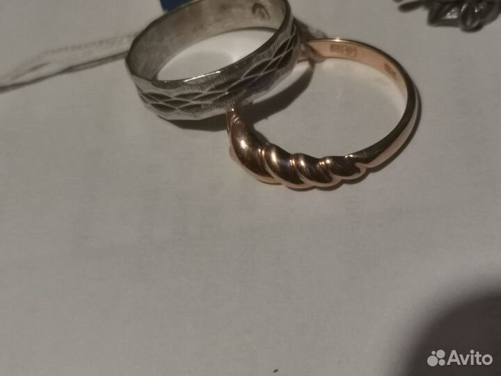 Кольцо и серьги серебряные, и кулон с эмалью