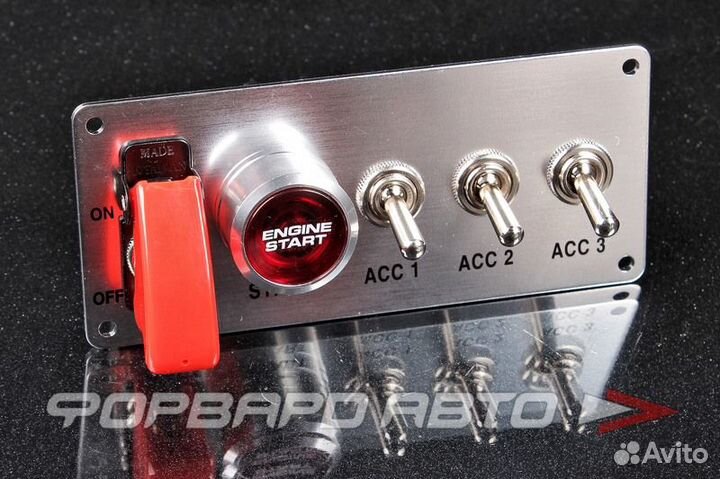 Панель управления, 4 тумблера 2 положения с подсветкой и защитной крышкой, кнопка запуск двигателя