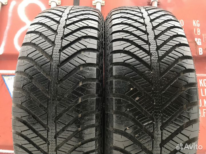 Goodyear Vector 4Seasons 215/60 R17