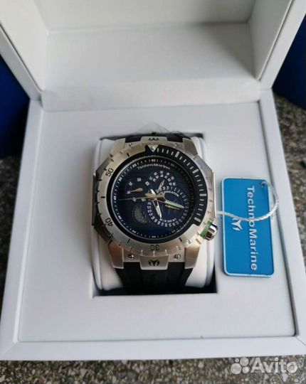 Часы technomarine