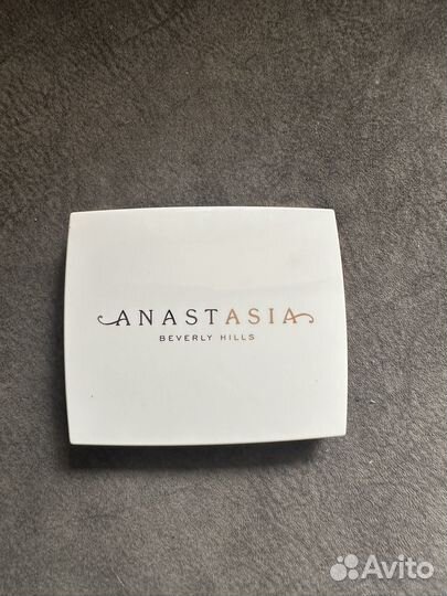 Хайлайтер Anastasia Beverly Hills