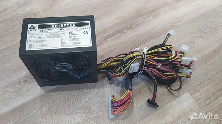 Блок питания Chieftec ENH-0746GB 460 Вт