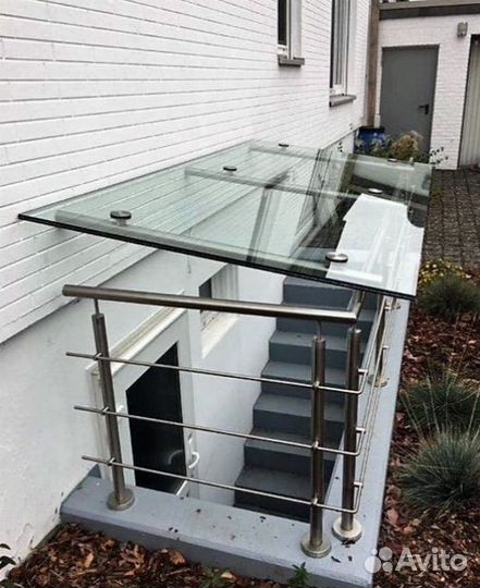 Стеклянные козырьки и навесы