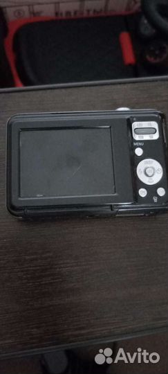 Компактный фотоаппарат