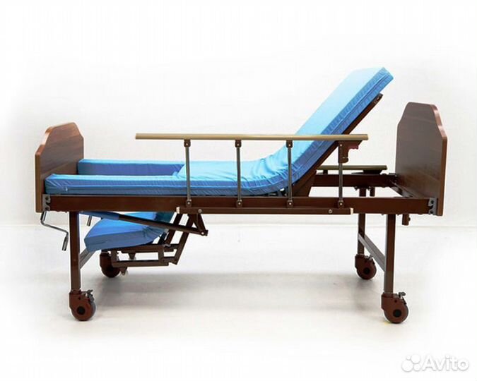 Кровать для лежачего больного с положением сидя