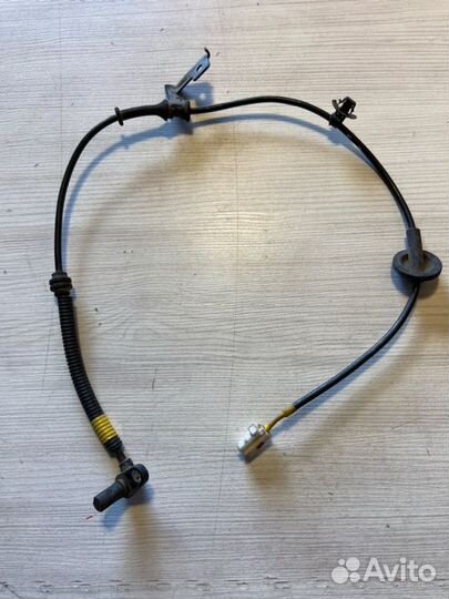 Датчик abs задний правый Kia Rio 3